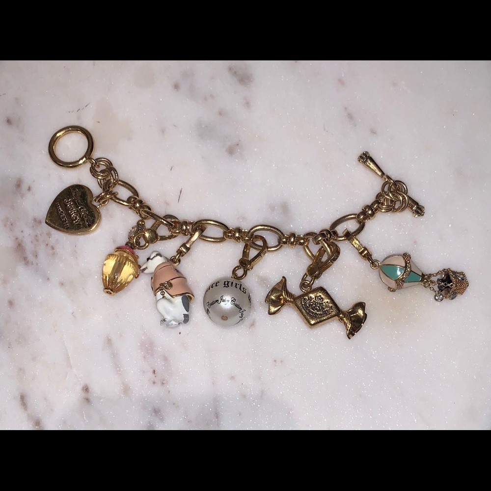 Juicy couture charm bracelet with 5 charms